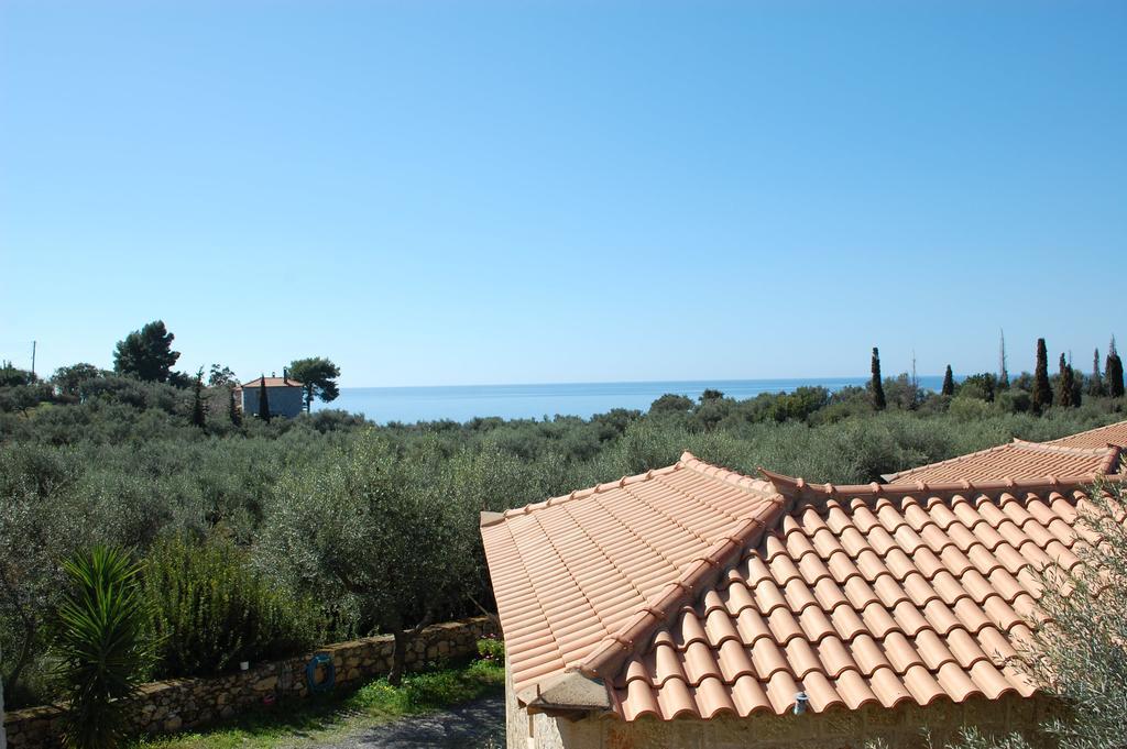 Amoni Holiday Homes Kardhamili Exterior foto