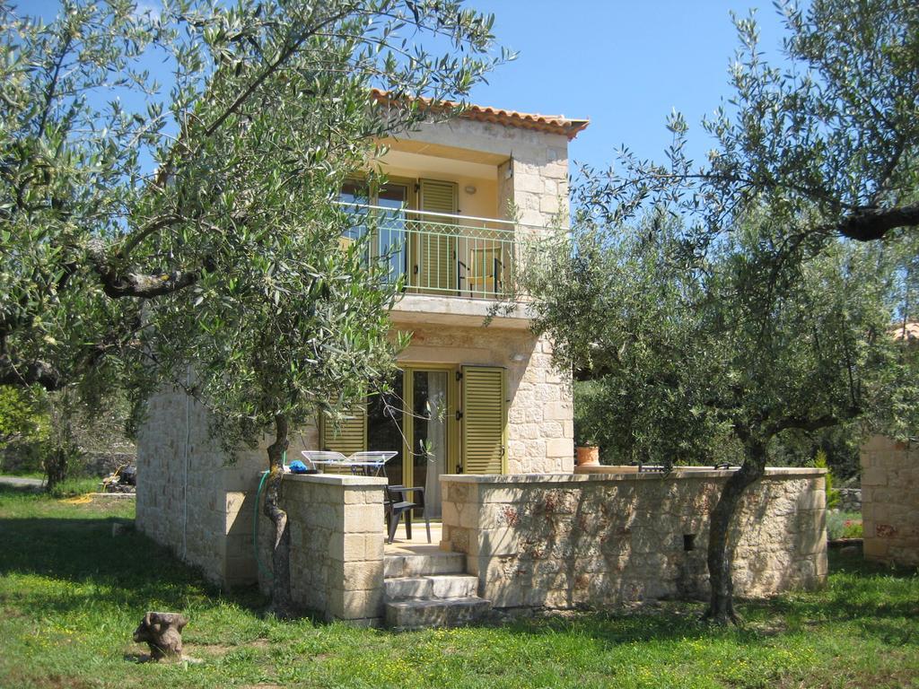 Amoni Holiday Homes Kardhamili Exterior foto