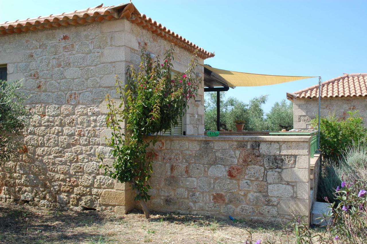 Amoni Holiday Homes Kardhamili Exterior foto