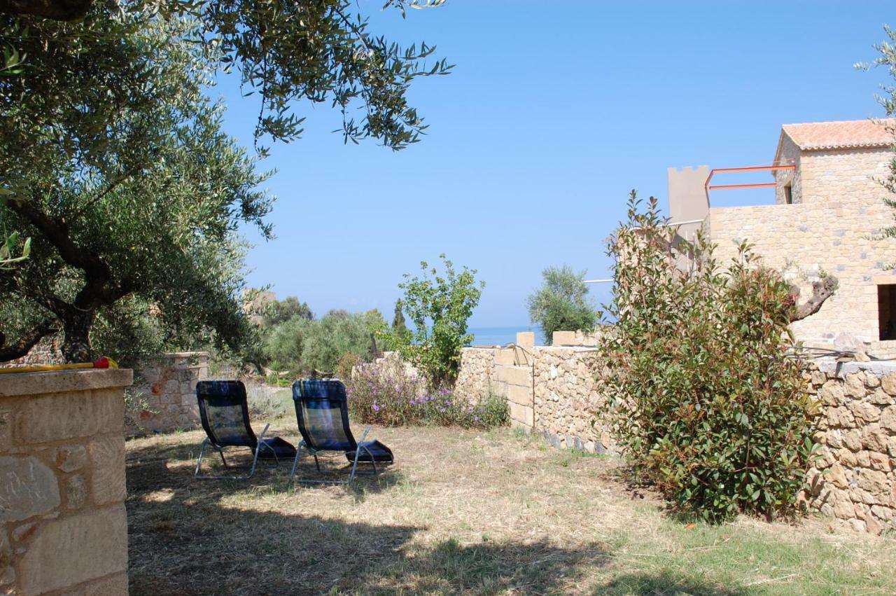 Amoni Holiday Homes Kardhamili Exterior foto